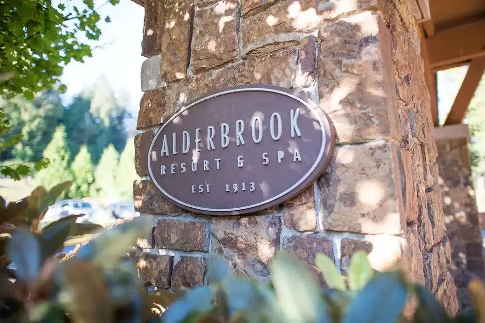 Alderbrook Resort Weddings
from ​Photographer Robert Knapp The Alderbrook resort and spa sign