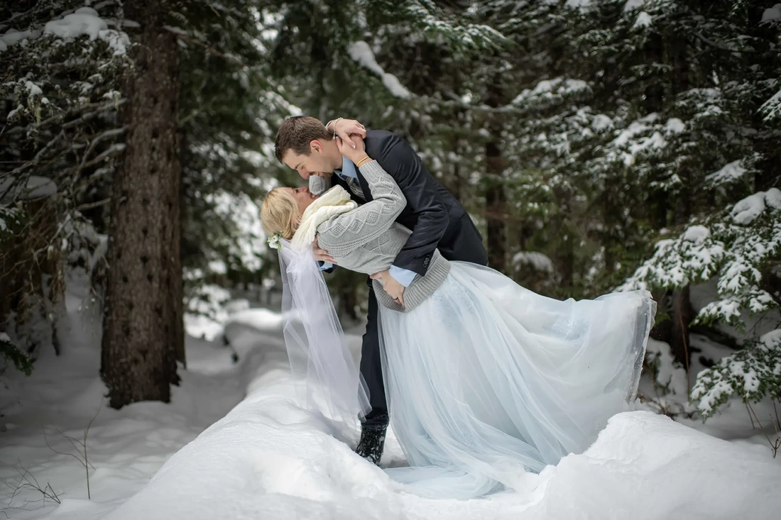 Mt Hood Meadows Wedding, A Wedding in the Snow at Meadows Wedding Venue