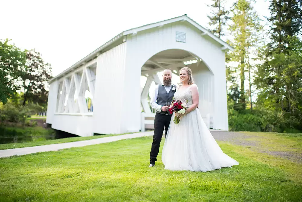 Spring Wedding! Jordan Covered Bridge
Salem Oregon Photographer Robert Knapp